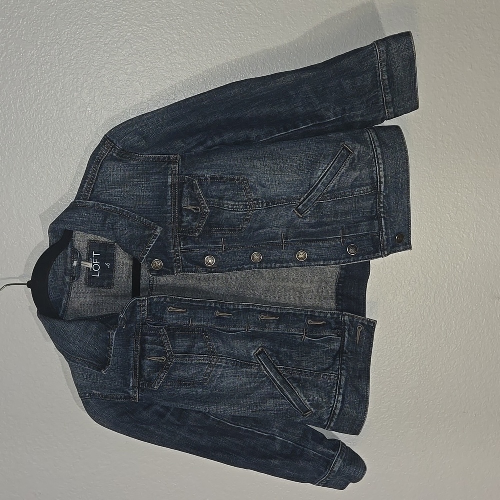 Ann Taylor Loft size 6 blue Jean jacket
